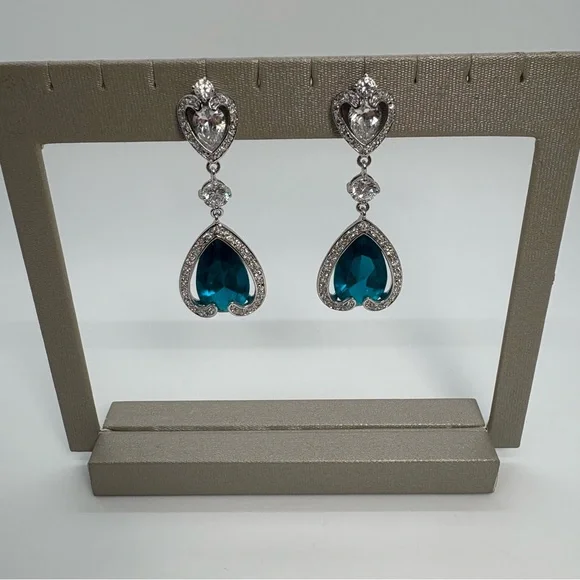 Clear And Teal Blue Cubic Zirconia Heart Dangle Silver Tone Earrings - Picture 4 of 5